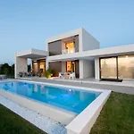 Adoral For 6 People Near Labin-rabac - Modern With Heated Swimming Pool 别墅 拉宾